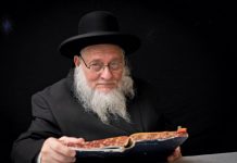Leading the Field // When a clip of Rav Zev Leff learning Torah at a soccer game went viral, people across the globe were inspired—and for good reason