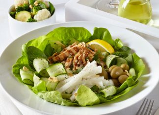 Grilled Chicken Salad with Lemon Vinaigrette