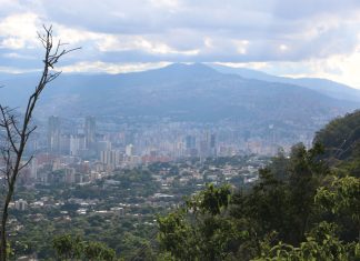 We Used to Live in Paradise // A visit to the struggling Jewish community of Venezuela