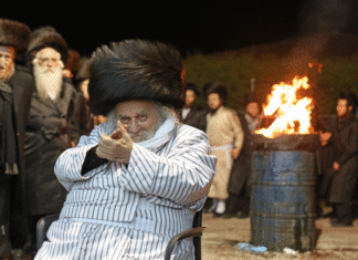 In Memoriam Rav Yechezkel Roth, the Karlsburger Rav, zt”l