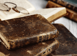 Lessons from our Father // The daughters and daughter-in-law of the revered Rosh Yeshivah, Rav Moshe Green, reminisce about the chinuch lessons they absorbed from their father upon his first yahrtzeit.