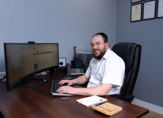 Hilel (Daniel) Lichtenstein // NES Security, NES Doors