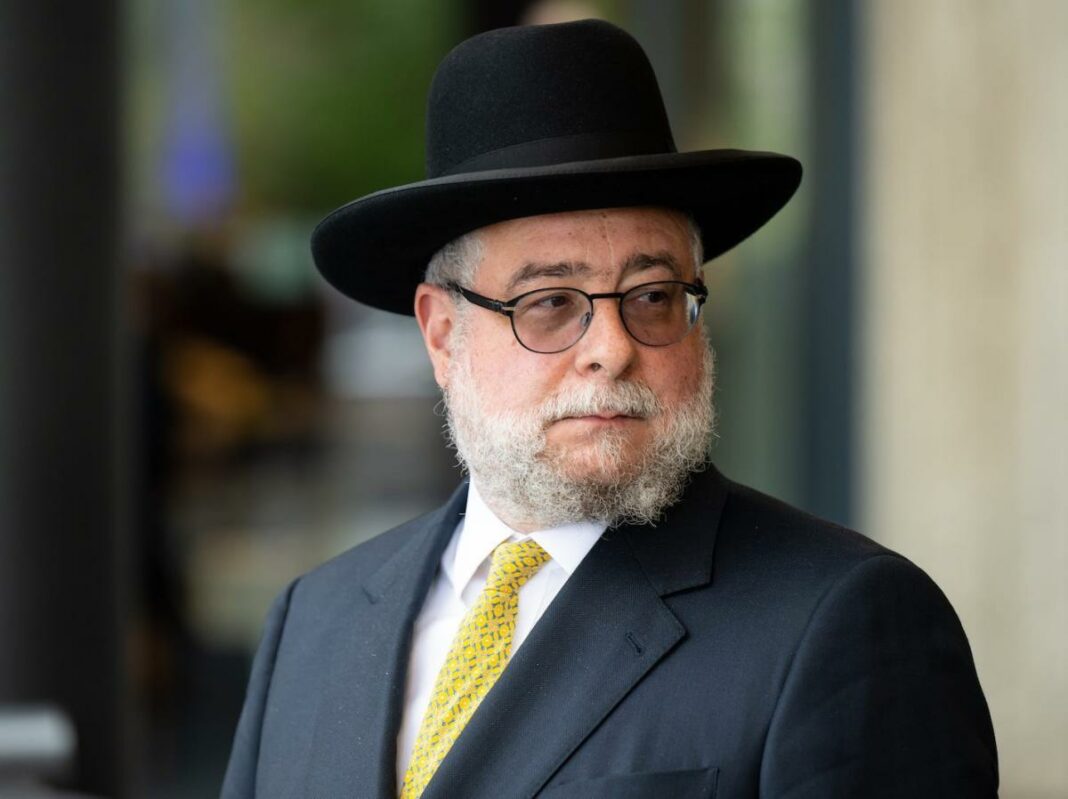 Agent Rabbi Foreign Agent // A conversation with the exiled chief rabbi of Moscow ...