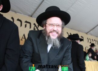 A Father to his Talmidim // Remembering Rav Avrohom Ausband, zt”l, Rosh Yeshivas Telshe Alumni of Riverdale